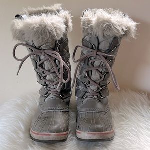 Sorel Waterproof lace up boots